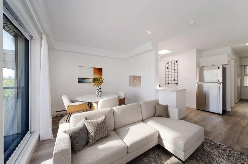 Condo for sale at 302 3788 W 10th Avenue Vancouver British Columbia - MLS: R3127636