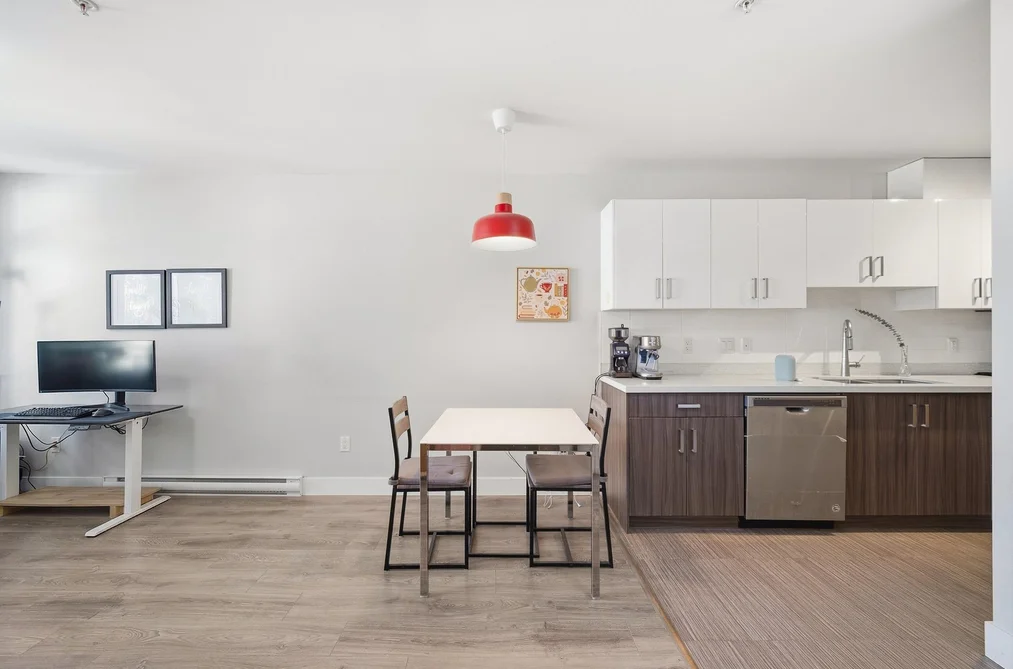 302 3939 KNIGHT STREET, Vancouver BC V5N 3L8, Vancouver BC — Residential for Sale - Photo 2