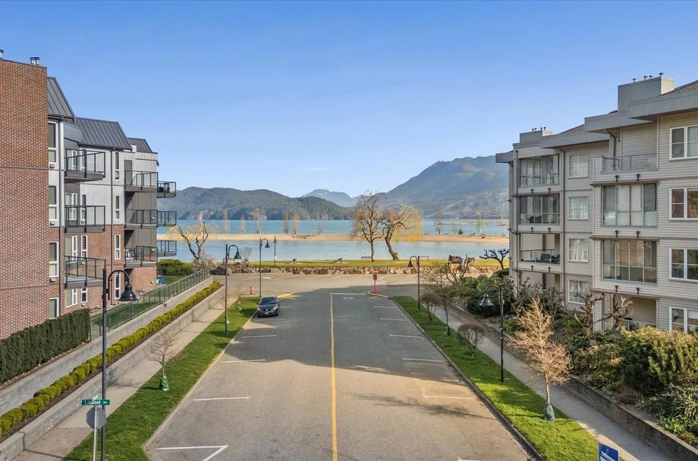 302 410 ESPLANADE AVENUE, Harrison Hot Springs BC V0M 1K0, Harrison Hot Springs BC — Residential for Sale - Photo 3