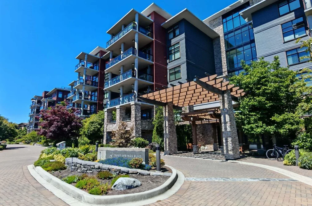 Condo for sale at 302 5055 Springs Boulevard Tsawwassen British Columbia - MLS: R3131234