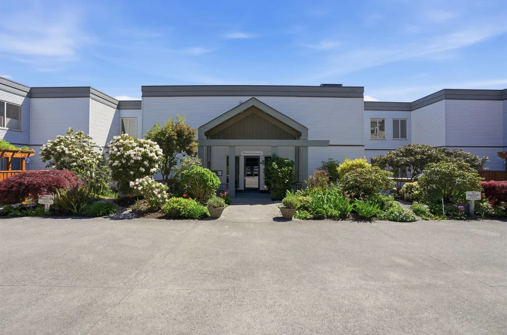 Condo for sale at 302 5780 Trail Avenue Sechelt British Columbia - MLS: R3120630