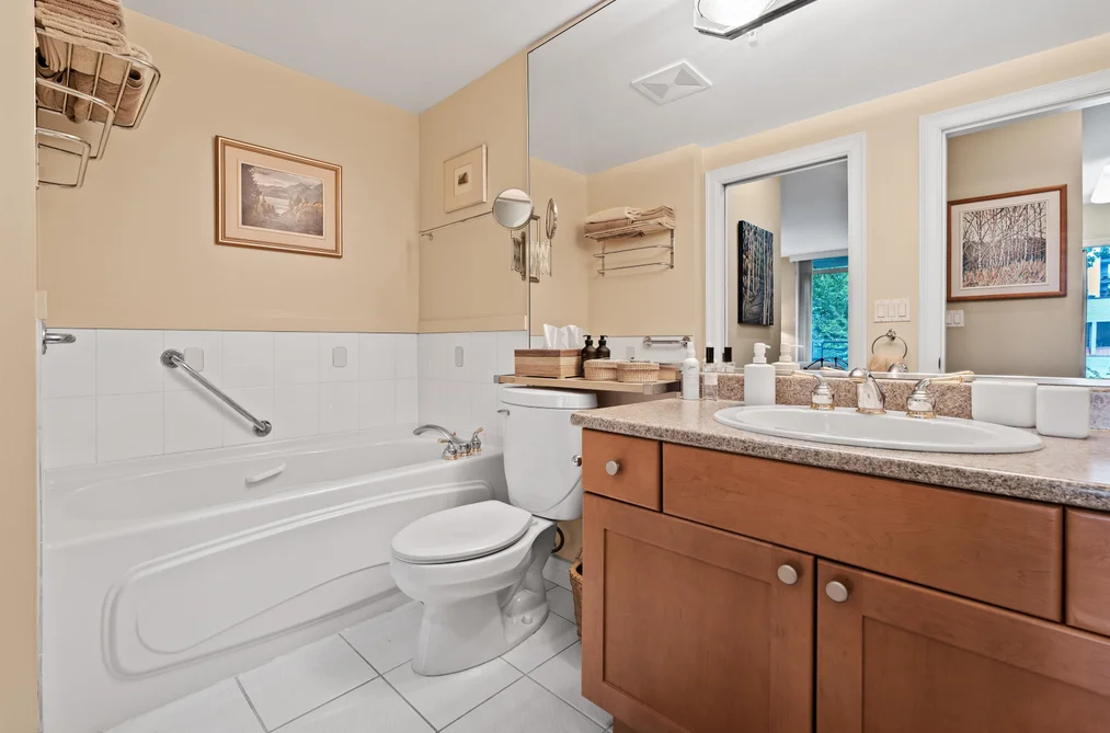 302 588 16TH STREET, West Vancouver BC V7V 3R7, West Vancouver BC — Residential for Sale — Photo 6 of 34
