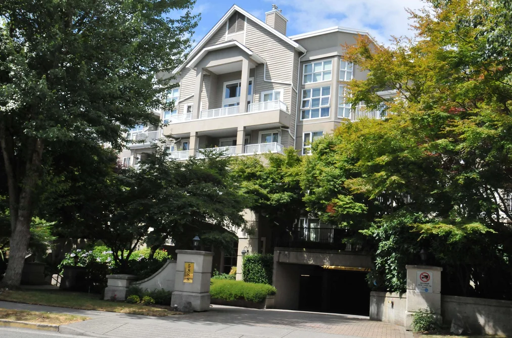 Condo for sale at 302 5888 Dover Crescent Richmond British Columbia - MLS: R3149673