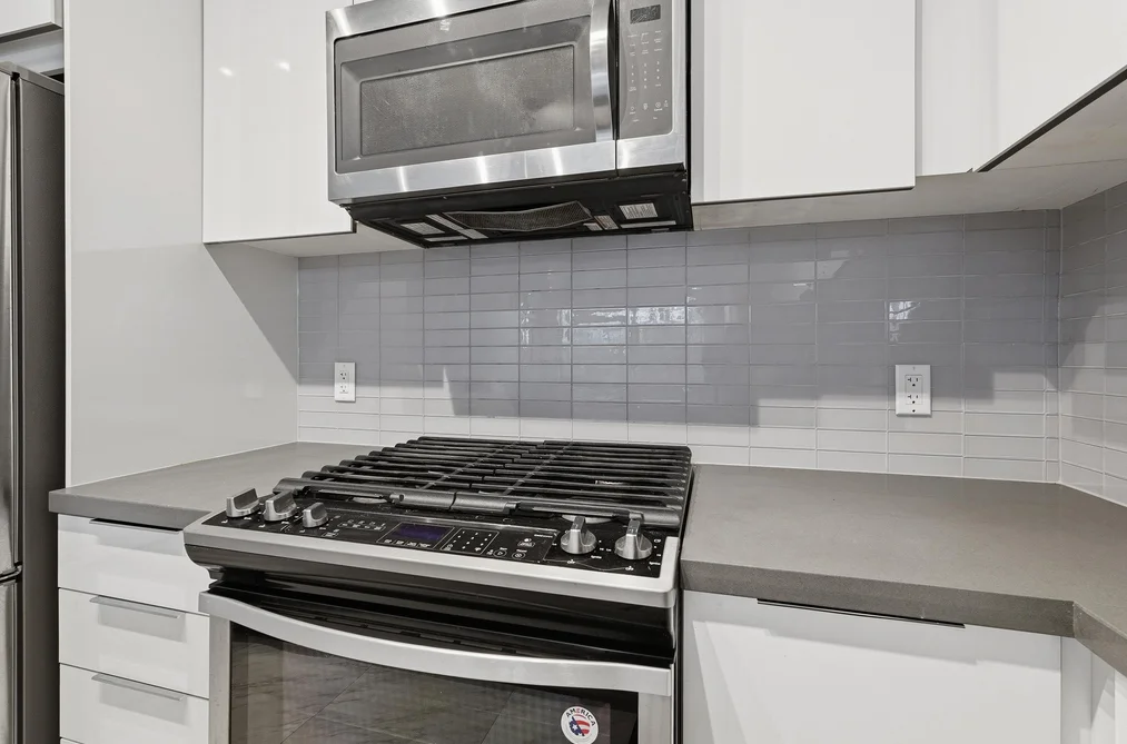 302 607 COTTONWOOD AVENUE, Coquitlam BC V3J 0H1, Coquitlam BC — Residential for Sale - Photo 4
