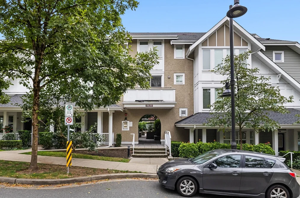 Condo for sale at 302 618 Langside Avenue Coquitlam British Columbia - MLS: R3162040