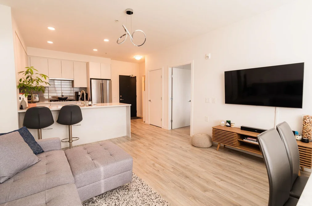 Condo for sale at 302 621 Regan Avenue Coquitlam British Columbia - MLS: R3114107