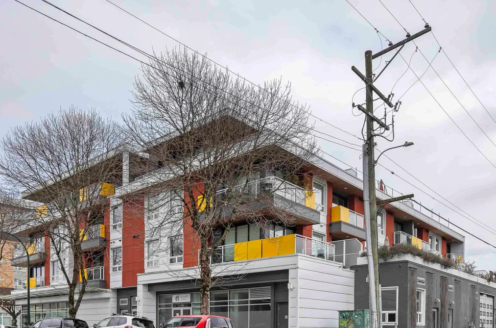 Condo for sale at 302 688 E 19 Avenue Vancouver British Columbia - MLS: R3111855