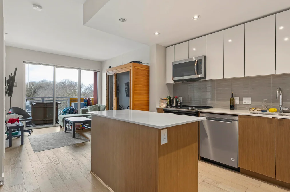 302 688 E 19 AVENUE, Vancouver BC V5V 1K2, Vancouver BC — Residential for Sale - Photo 7