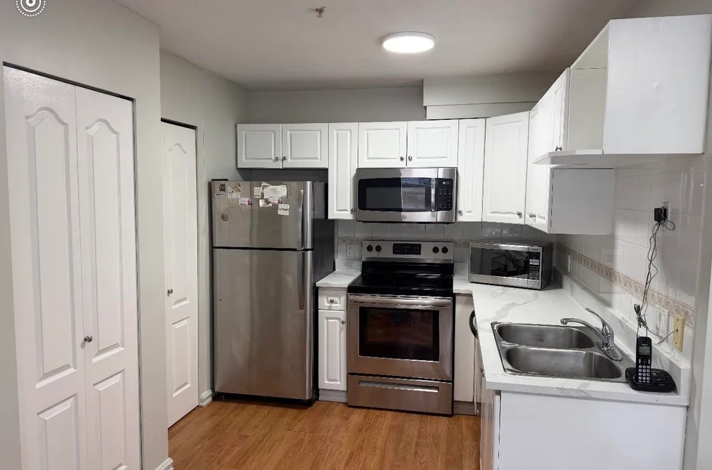 302 688 E 56TH AVENUE, Vancouver BC V5X 1R7, Vancouver BC — Residential for Sale - Photo 4