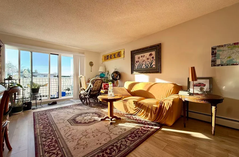 302 7260 LINDSAY ROAD, Richmond BC V7C 3M6, Richmond BC — Residential for Sale - Photo 2