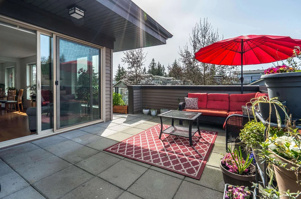 302 7428 BYRNEPARK WALK, Burnaby BC V3N 0B4, Burnaby BC — Residential for Sale - Photo 2