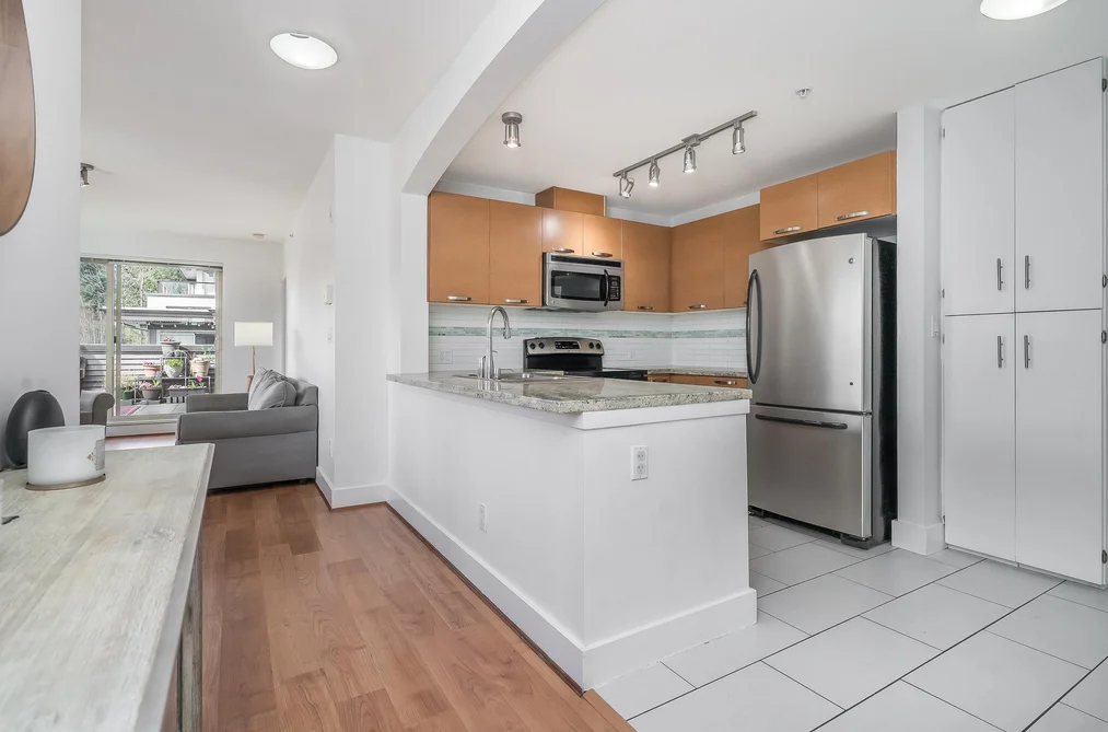 302 7428 BYRNEPARK WALK, Burnaby BC V3N 0B4, Burnaby BC — Residential for Sale - Photo 6