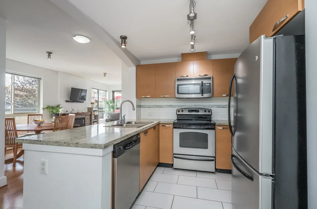302 7428 BYRNEPARK WALK, Burnaby BC V3N 0B4, Burnaby BC — Residential for Sale - Photo 7
