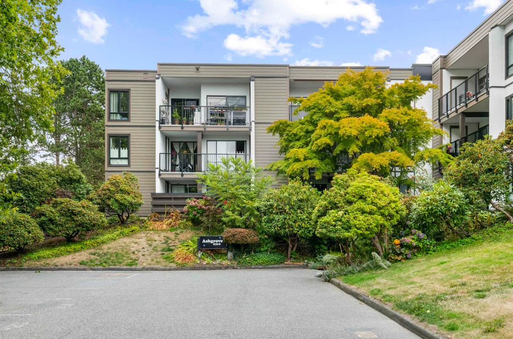 Condo for sale at 302 8760 No. 1 Road Richmond British Columbia - MLS: R3162617