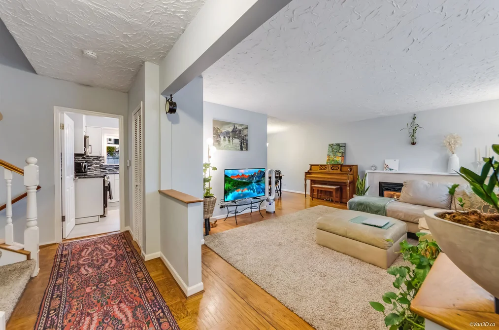 3020 THORNCLIFFE DRIVE, North Vancouver BC V7R 2T1, North Vancouver BC — Residential for Sale - Photo 6