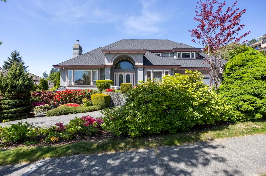 House for sale at 3022 Plateau Boulevard Coquitlam British Columbia - MLS: R3121397