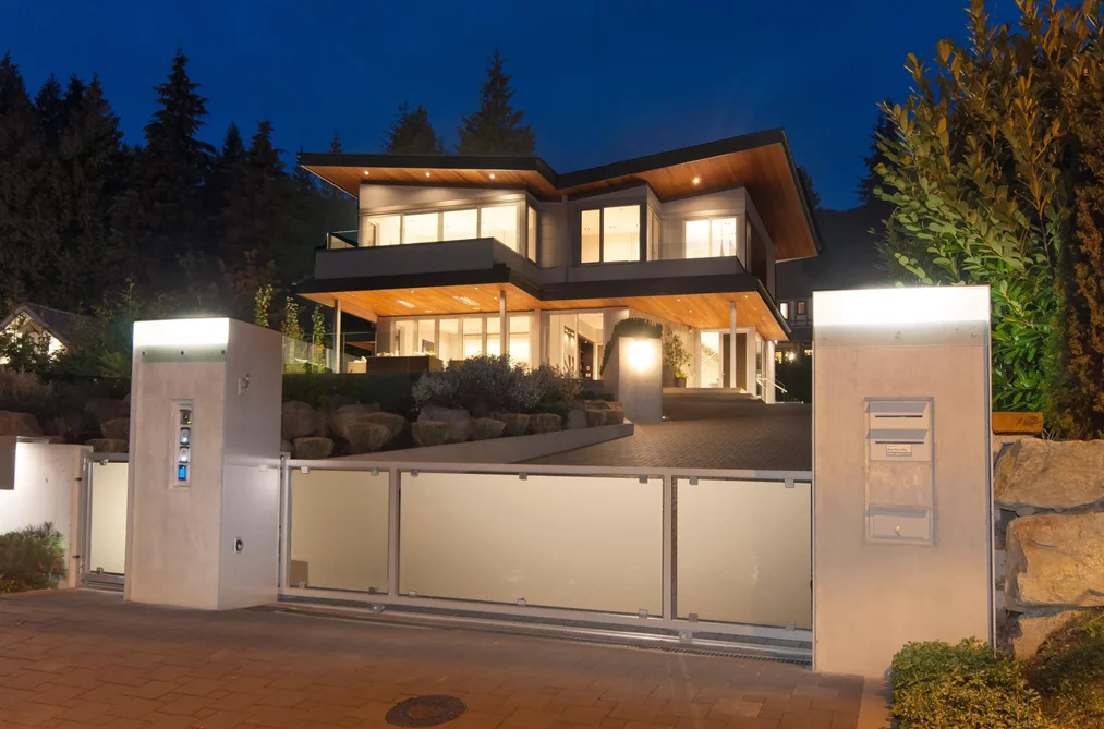 3023 Mathers Ave, West Vancouver, BC - MLS: R3172332