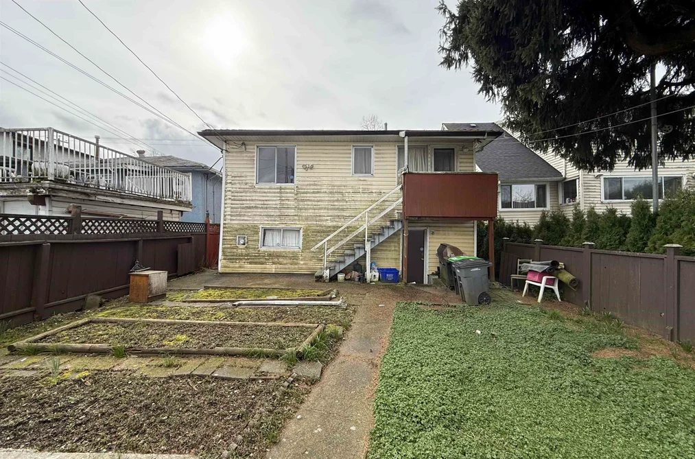 3025 E 45TH AVENUE, Vancouver BC V5R 3C6, Vancouver BC — Residential for Sale - Photo 2