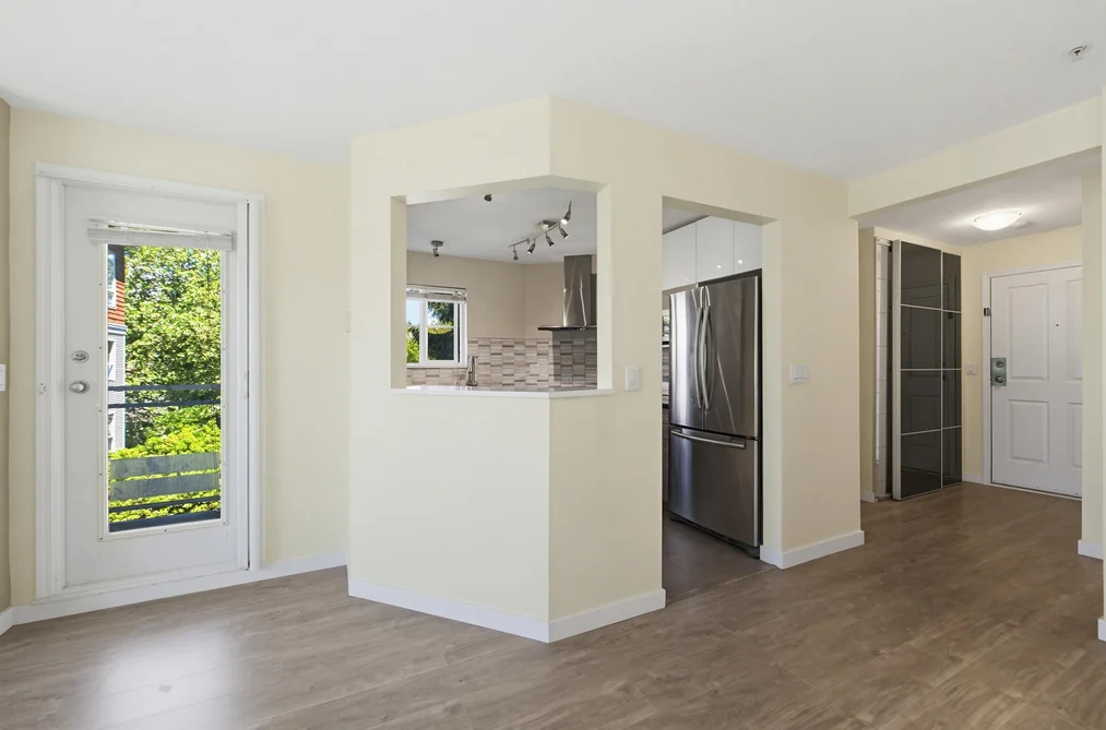 303 10186 155 STREET, Surrey BC V3R 0R6, Surrey BC — Residential for Sale - Photo 4