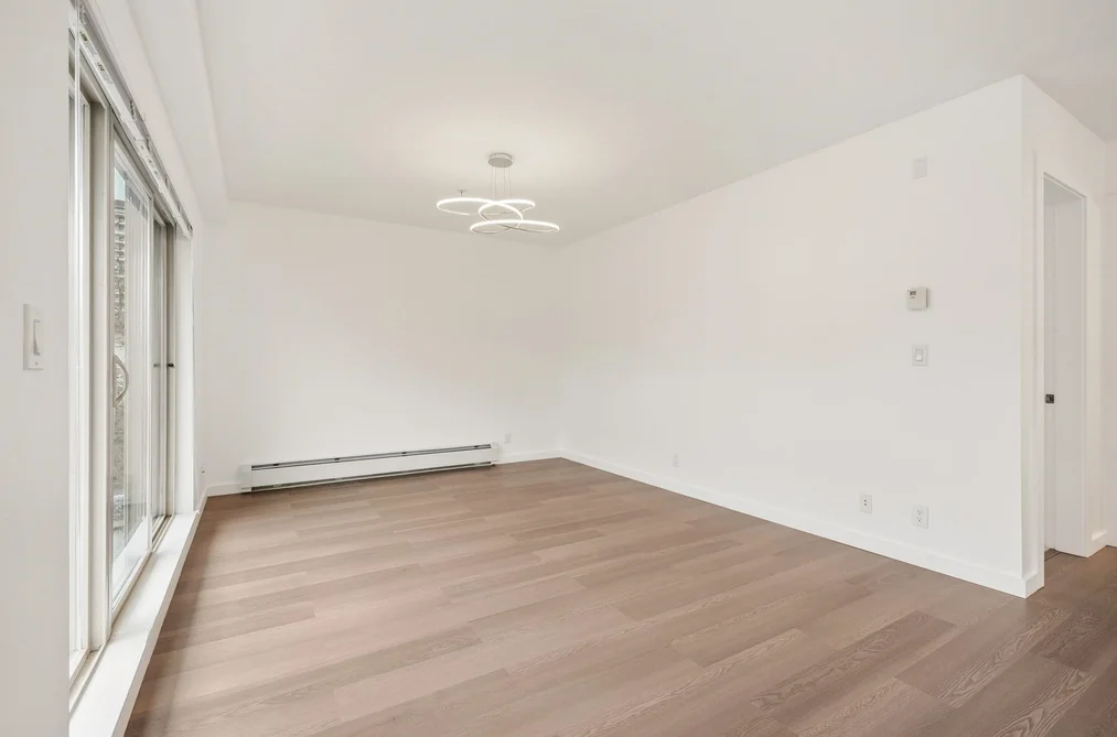 303 1033 ST. GEORGE'S AVENUE, North Vancouver BC V7L 3H5, North Vancouver BC — Residential for Sale - Photo 5