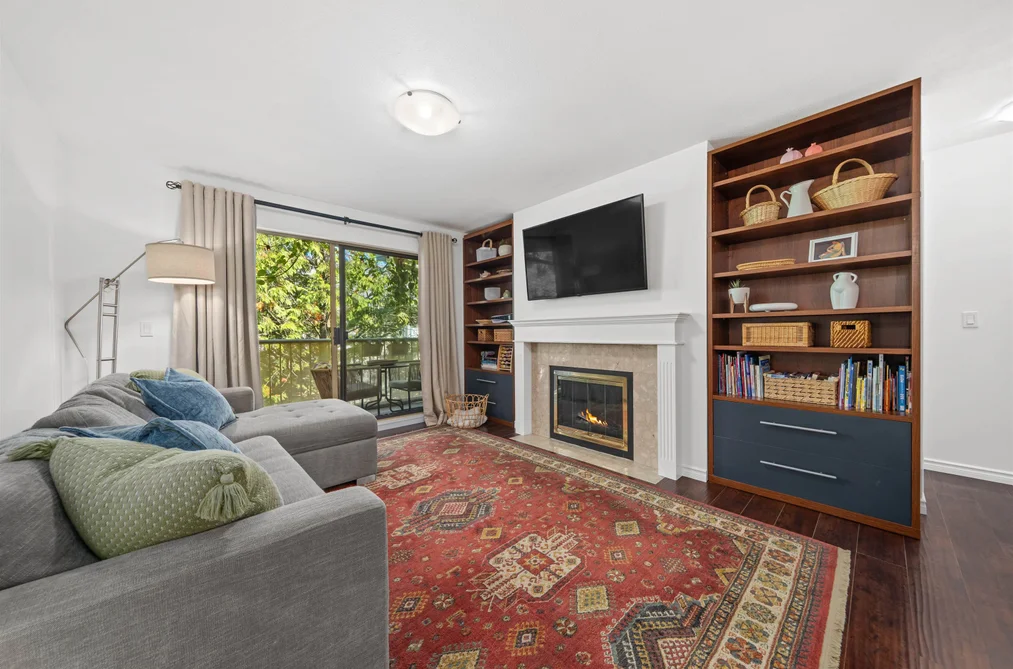 Condo for sale at 303 10720 138 Street Surrey British Columbia - MLS: R3161985