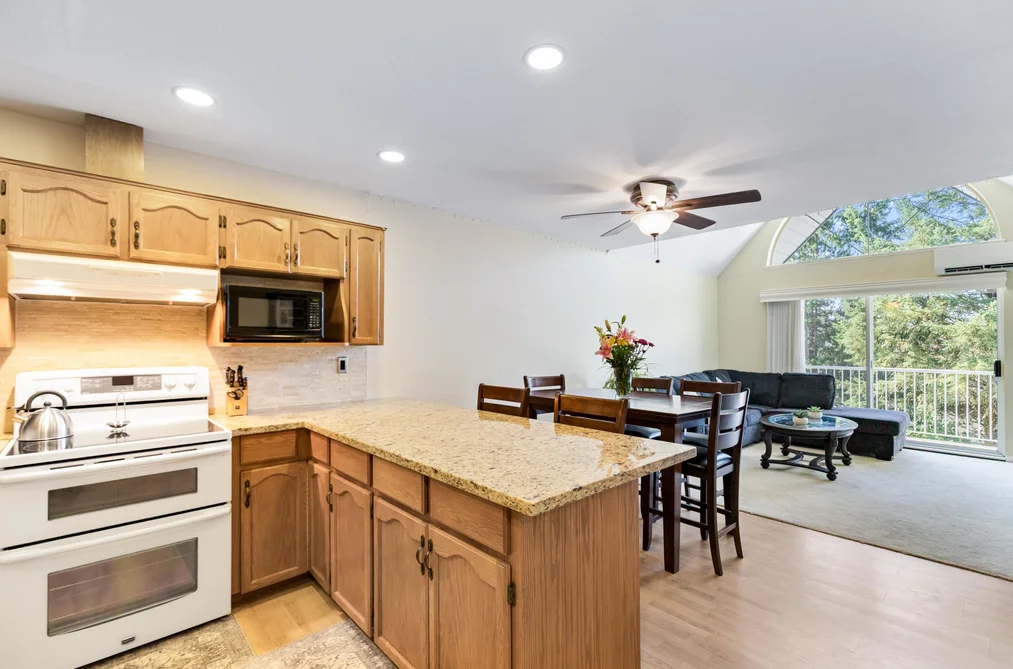 303 11601 227 STREET, Maple Ridge BC V2X 0J7, Maple Ridge BC — Residential for Sale - Photo 6