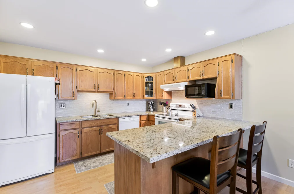 303 11601 227 STREET, Maple Ridge BC V2X 0J7, Maple Ridge BC — Residential for Sale - Photo 7
