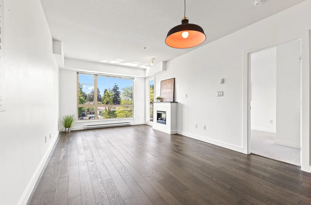 303 1330 MARINE DRIVE, North Vancouver BC V7P 1T4, North Vancouver BC — Residential for Sale - Photo 5