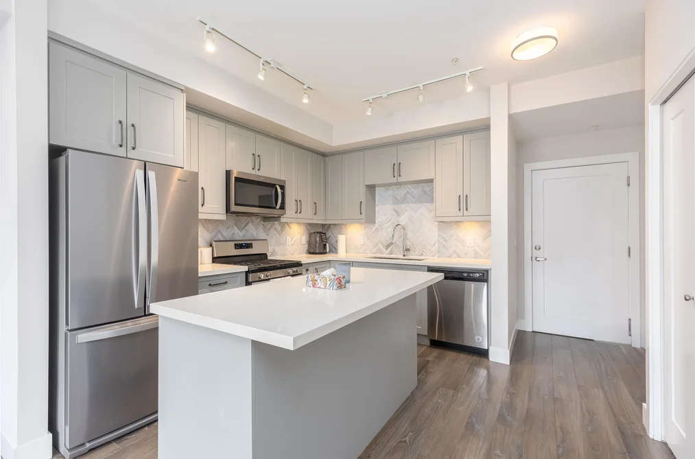 303 14605 MCDOUGALL DRIVE, Surrey BC V4P 0G7, Surrey BC — Residential for Sale - Photo 4