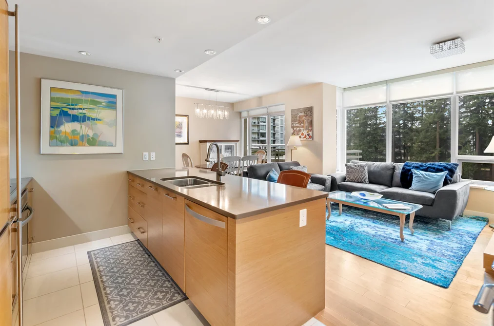 Condo for sale at 303 1473 Johnston Road White Rock British Columbia - MLS: R3092671