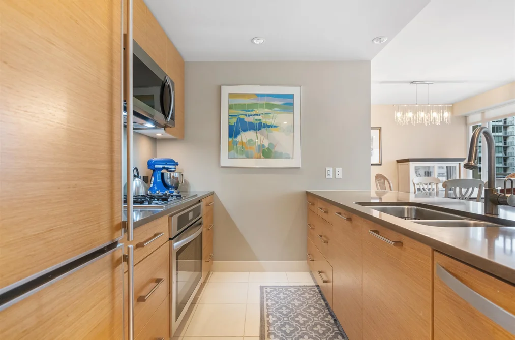 303 1473 JOHNSTON ROAD, White Rock BC V4B 0A2, White Rock BC — Residential for Sale - Photo 3