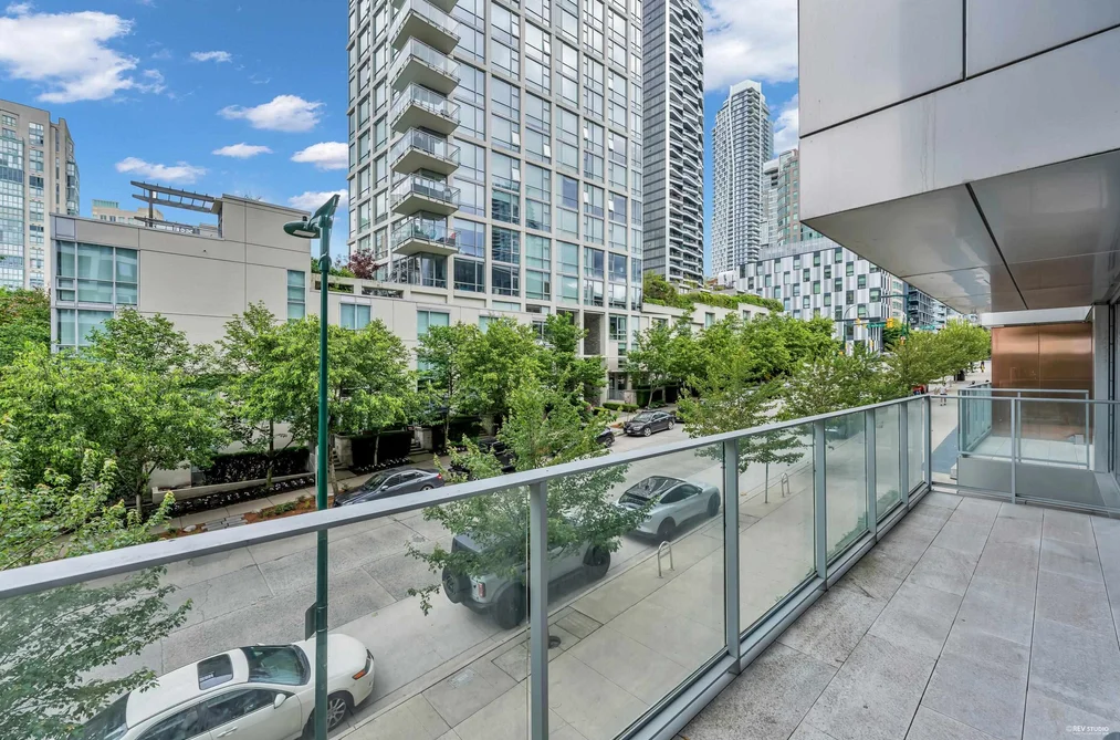 303 1480 HOWE STREET, Vancouver BC V6Z 0G5, Vancouver BC — Residential for Sale - Photo 3
