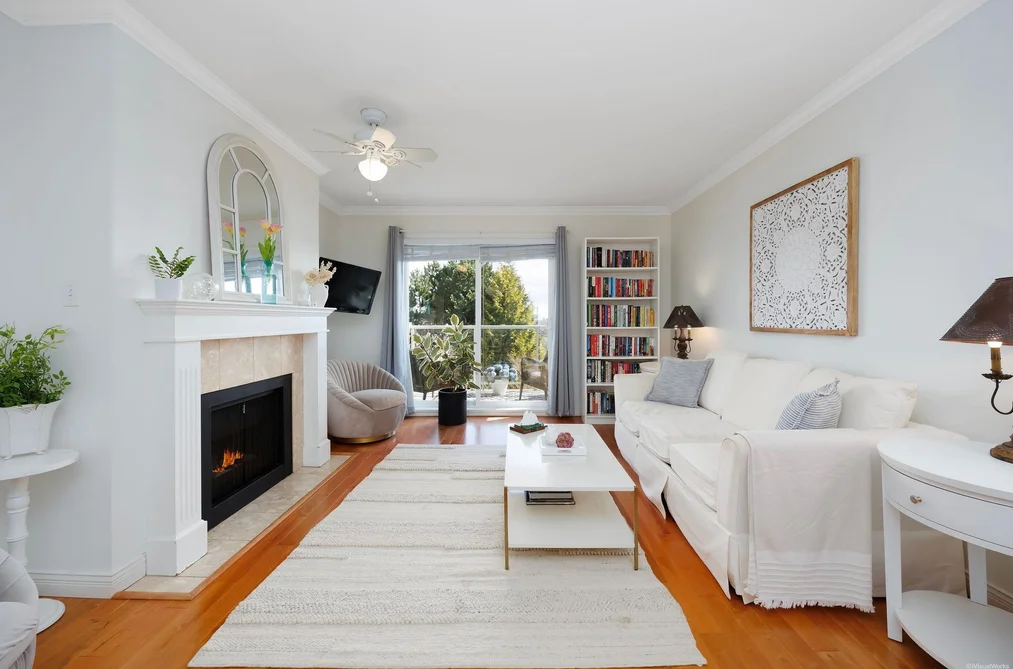 303 1500 MERKLIN STREET, White Rock BC V4B 4C5, White Rock BC — Residential for Sale - Photo 2