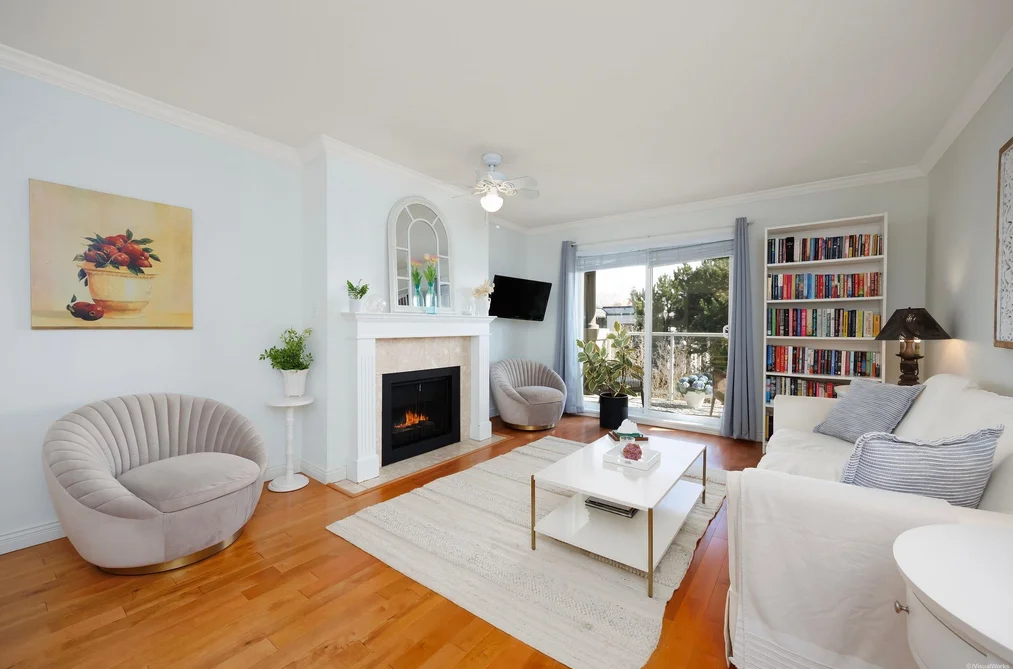 303 1500 MERKLIN STREET, White Rock BC V4B 4C5, White Rock BC — Residential for Sale - Photo 3