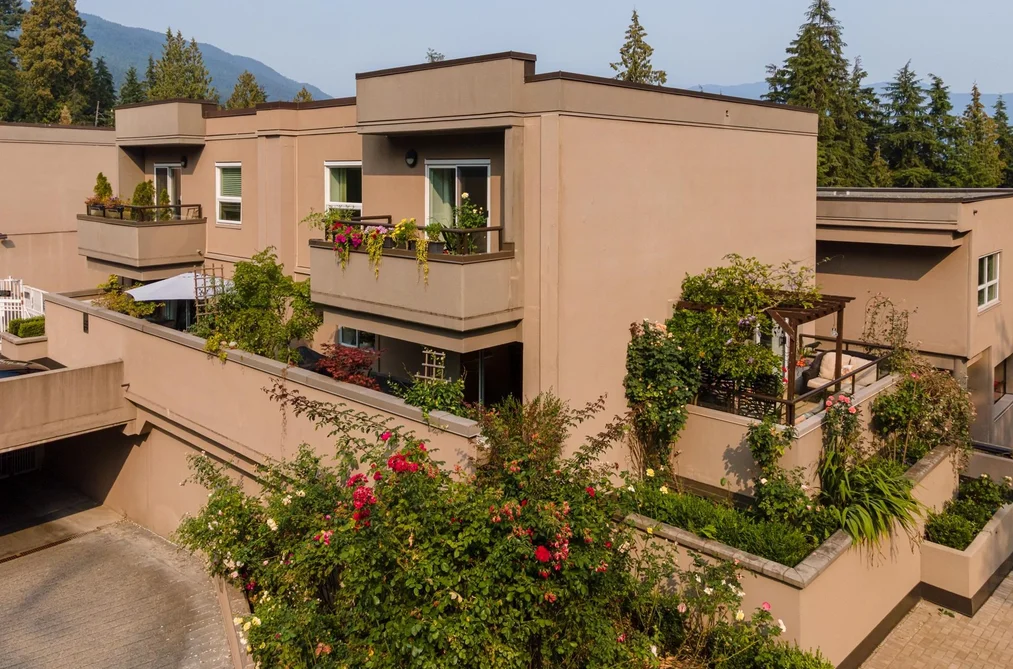 303 1500 OSTLER COURT, North Vancouver BC V7G 2S2, North Vancouver BC — Residential for Sale - Photo 4