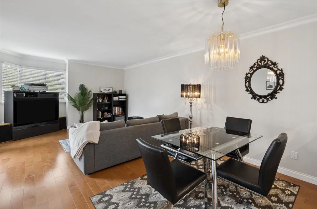 Condo for sale at 303 1508 Mariner Walk Vancouver British Columbia - MLS: R3121113