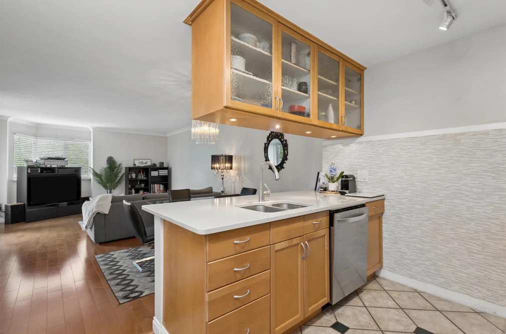 303 1508 MARINER WALK, Vancouver BC V6J 4X9, Vancouver BC — Residential for Sale - Photo 3