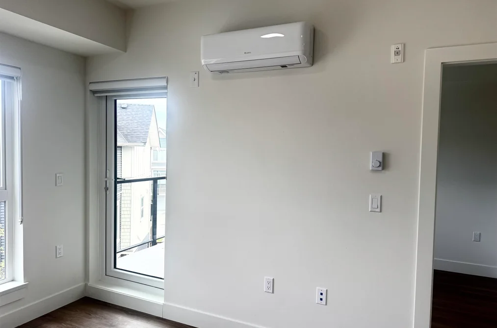 303 15739 FRASER HIGHWAY, Surrey BC V4N 6Y4, Surrey BC — Residential for Sale - Photo 7