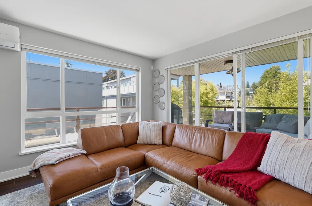 303 15747 MARINE DRIVE, White Rock BC V4B 1E4, White Rock BC — Residential for Sale — Photo 10 of 33