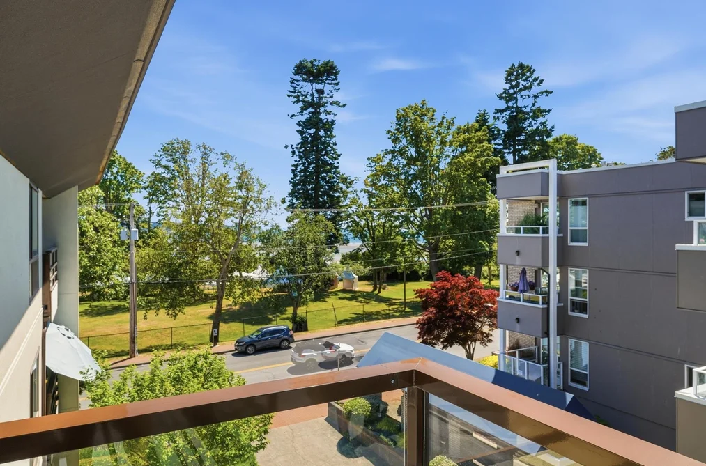 303 15747 MARINE DRIVE, White Rock BC V4B 1E4, White Rock BC — Residential for Sale — Photo 27 of 33