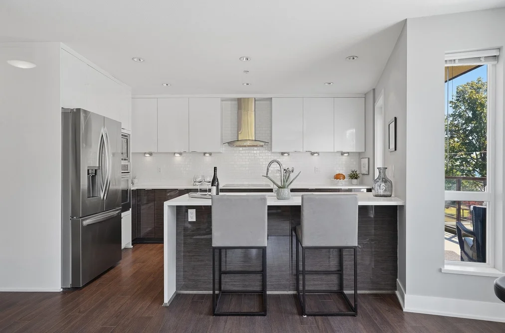 303 15747 MARINE DRIVE, White Rock BC V4B 1E4, White Rock BC — Residential for Sale — Photo 6 of 33