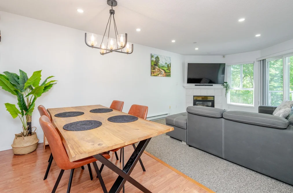 Condo for sale at 303 16137 83 Avenue Surrey British Columbia - MLS: R3121856
