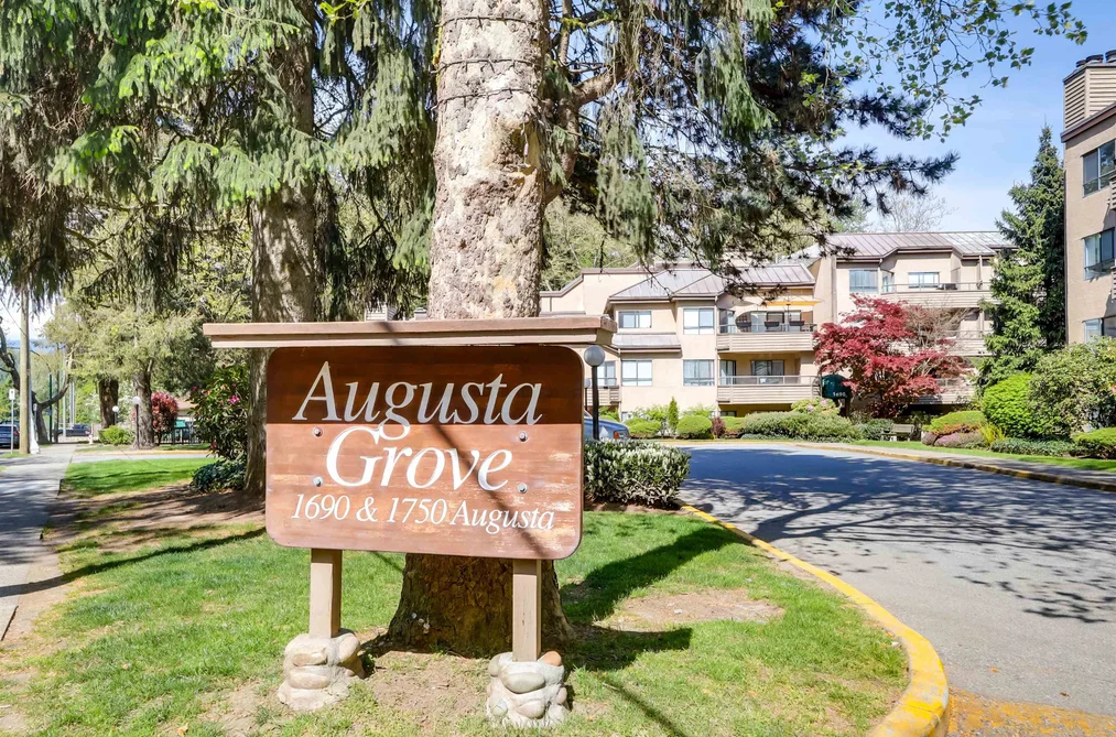 Condo for sale at 303 1690 Augusta Avenue Burnaby British Columbia - MLS: R3119110