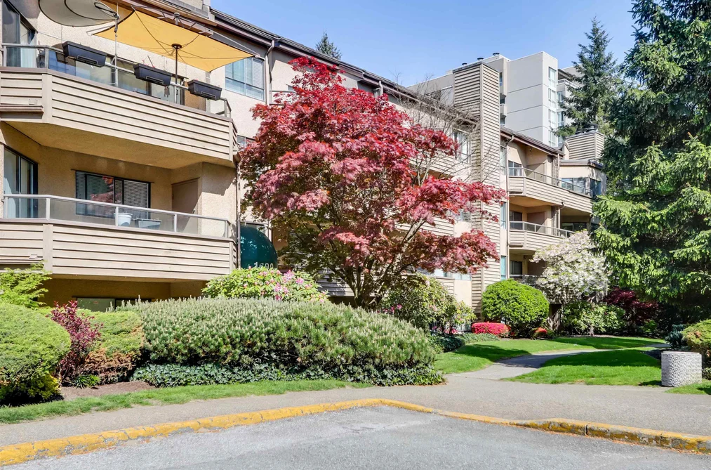 303 1690 AUGUSTA AVENUE, Burnaby BC V5A 2V6, Burnaby BC — Residential for Sale - Photo 2