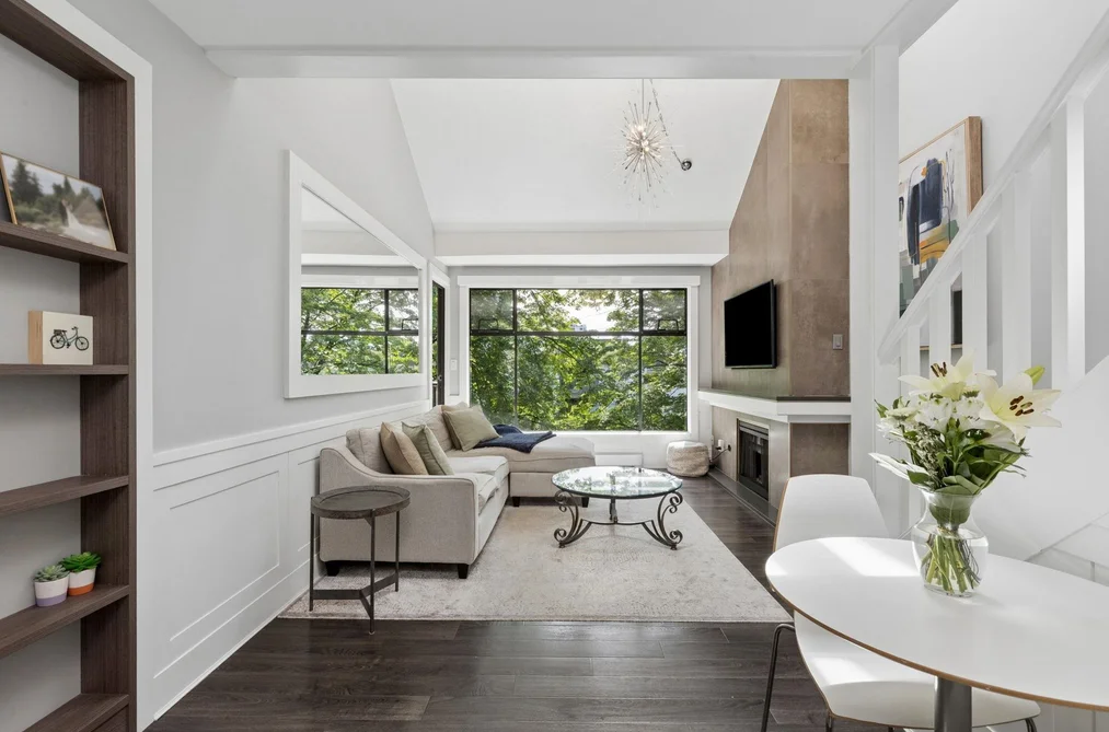303 1702 CHESTERFIELD AVENUE, North Vancouver BC V7M 2P1, North Vancouver BC — Residential for Sale - Photo 3