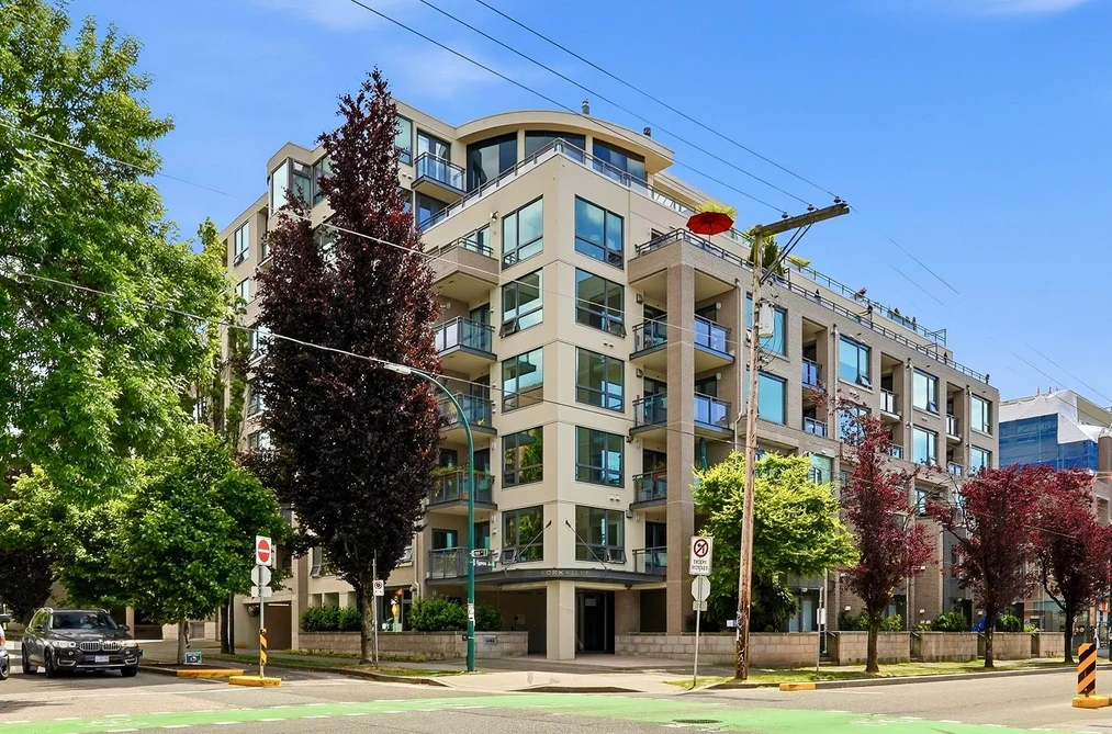 Condo for sale at 303 1888 York Avenue Vancouver British Columbia - MLS: R3134324