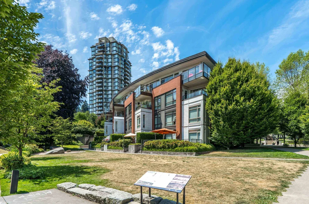 303 20 E ROYAL AVENUE, New Westminster BC V3L 0G9, New Westminster BC — Residential for Sale — Photo 36 of 40