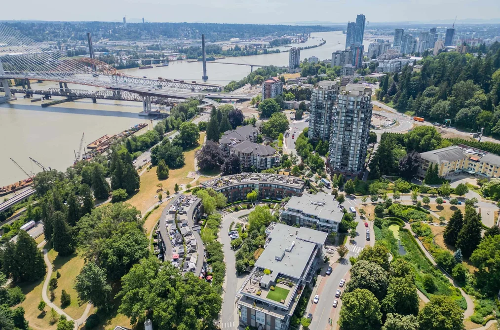 303 20 E ROYAL AVENUE, New Westminster BC V3L 0G9, New Westminster BC — Residential for Sale — Photo 4 of 40
