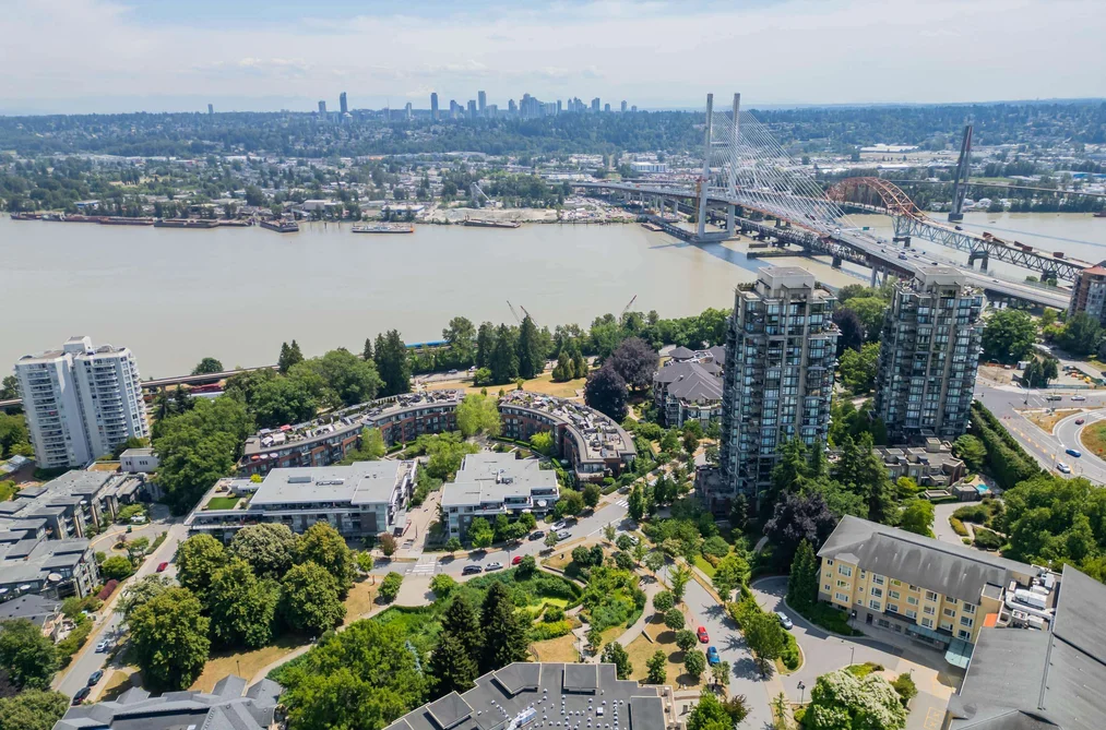 303 20 E ROYAL AVENUE, New Westminster BC V3L 0G9, New Westminster BC — Residential for Sale — Photo 6 of 40