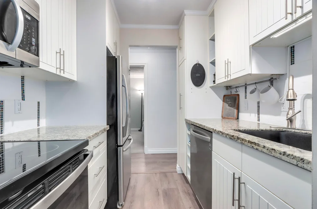 Condo for sale at 303 2004 Fullerton Avenue North Vancouver British Columbia - MLS: R3120457